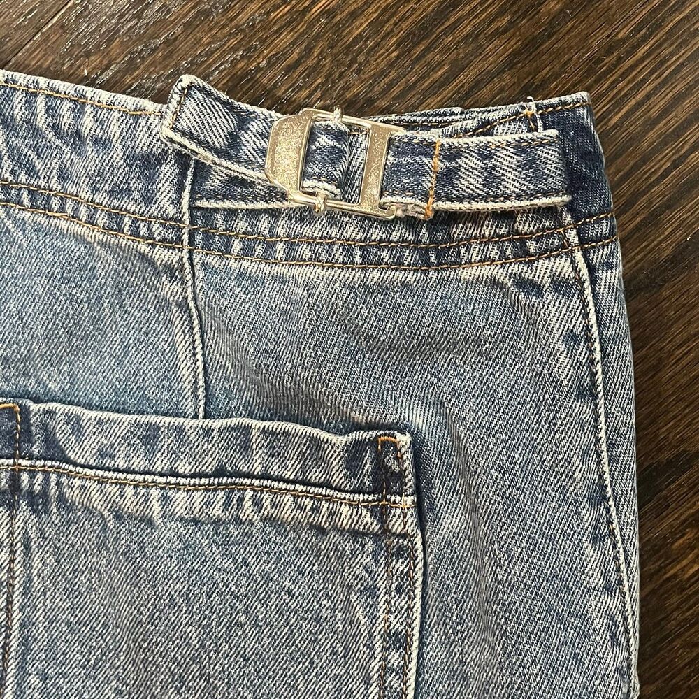 Levis Jeans Womens 12 Blue Buckle Back Cropped High Rise Denim 32x24 Y2K Batwing - Picture 9 of 9